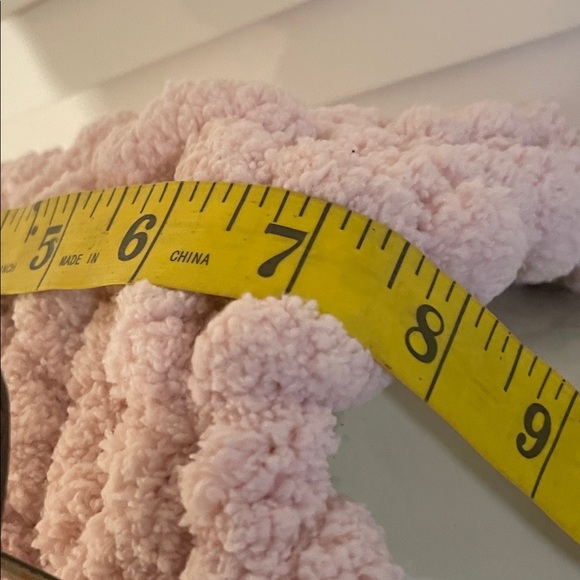 Hand Knit Chunky Chenille Soft Pink Slight Curvature Knit Scarf - Picture 5 of 6